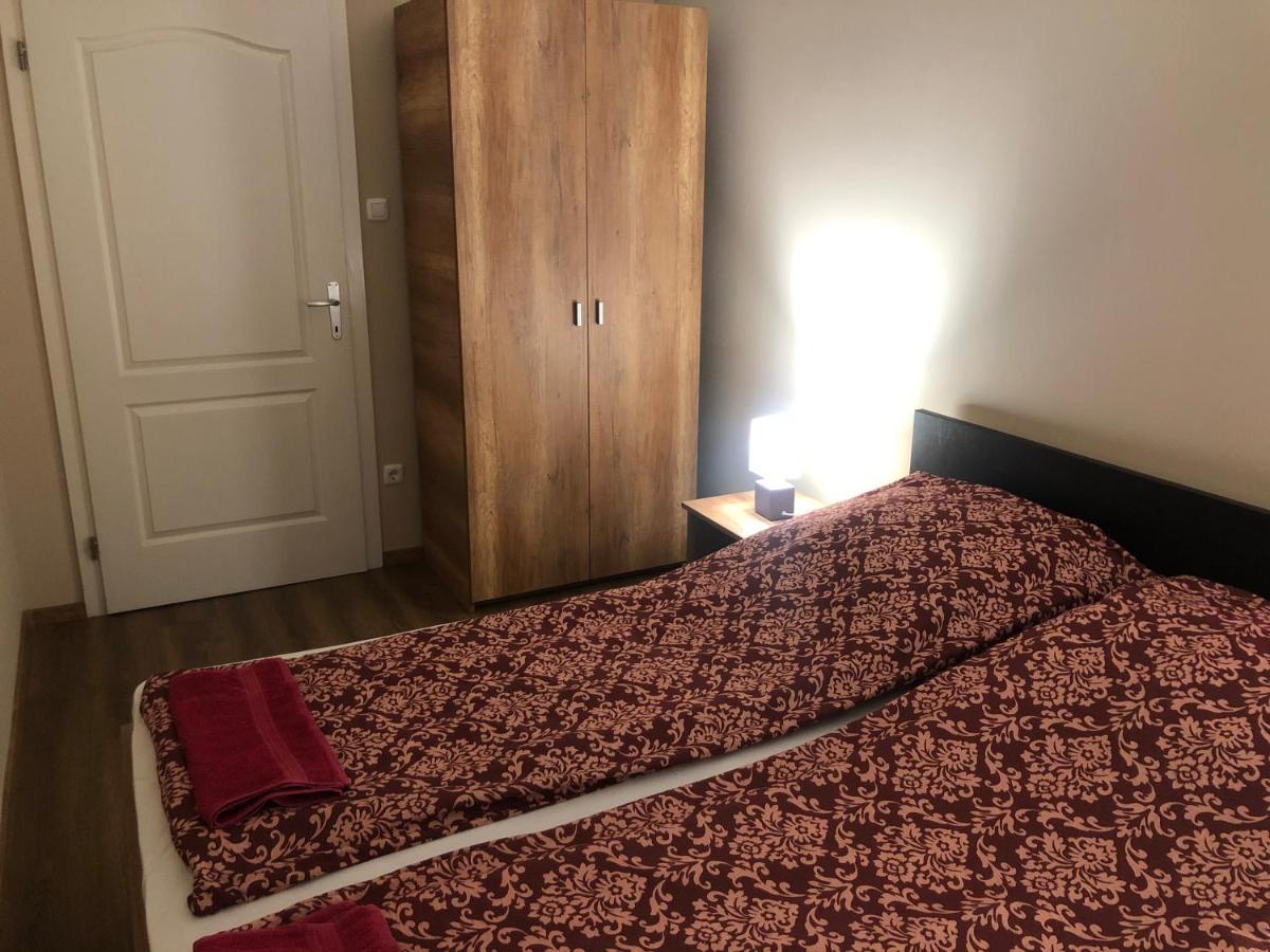 Alina Apartmanok Hajdúszoboszló Exterior foto
