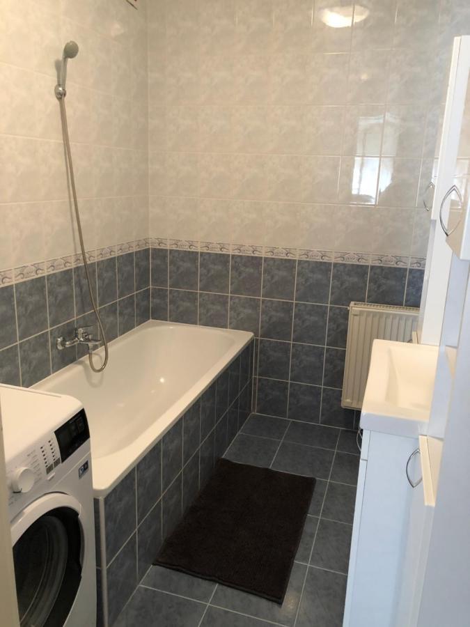 Alina Apartmanok Hajdúszoboszló Exterior foto