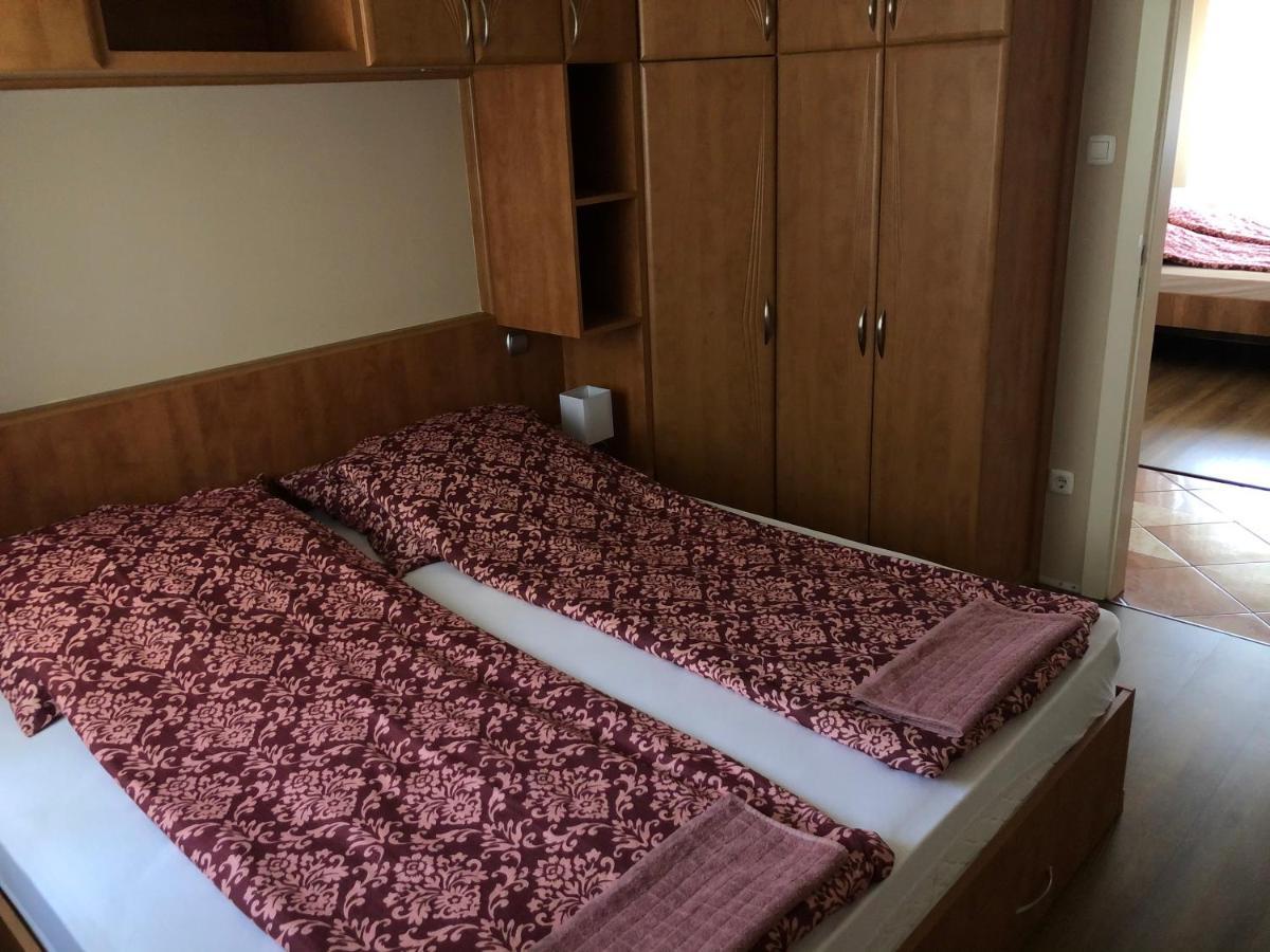 Alina Apartmanok Hajdúszoboszló Exterior foto