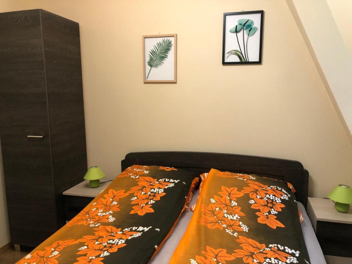 Alina Apartmanok Hajdúszoboszló Exterior foto