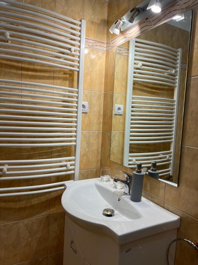 Alina Apartmanok Hajdúszoboszló Exterior foto