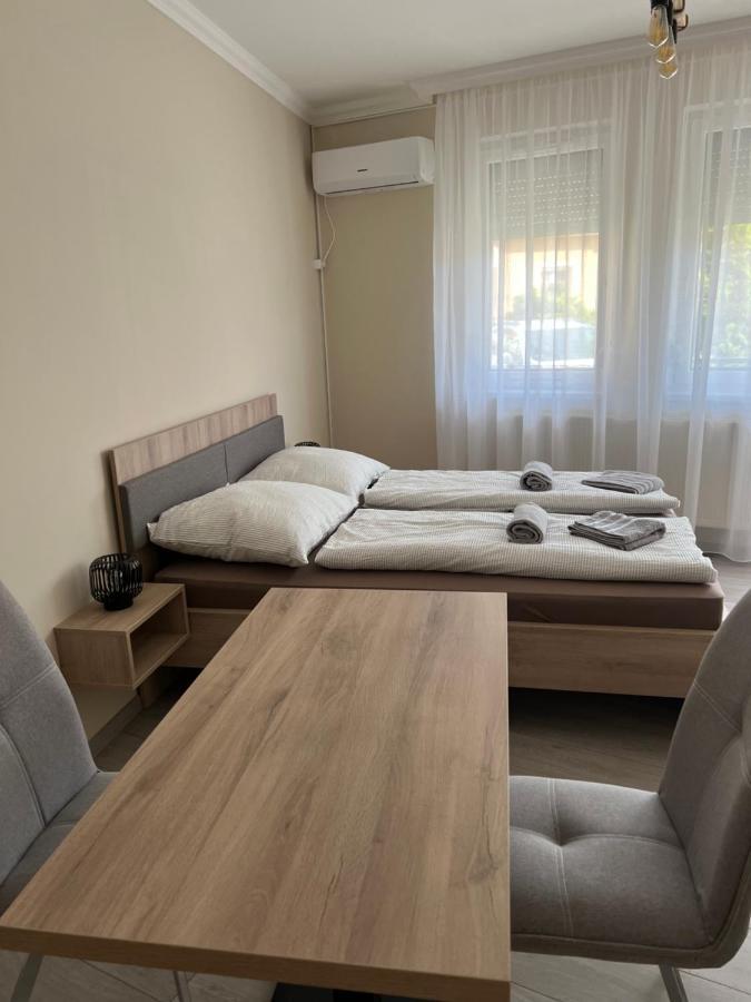 Alina Apartmanok Hajdúszoboszló Exterior foto