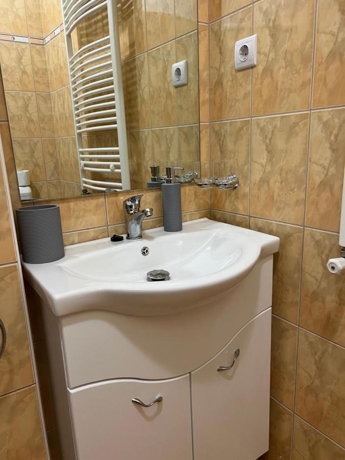 Alina Apartmanok Hajdúszoboszló Exterior foto