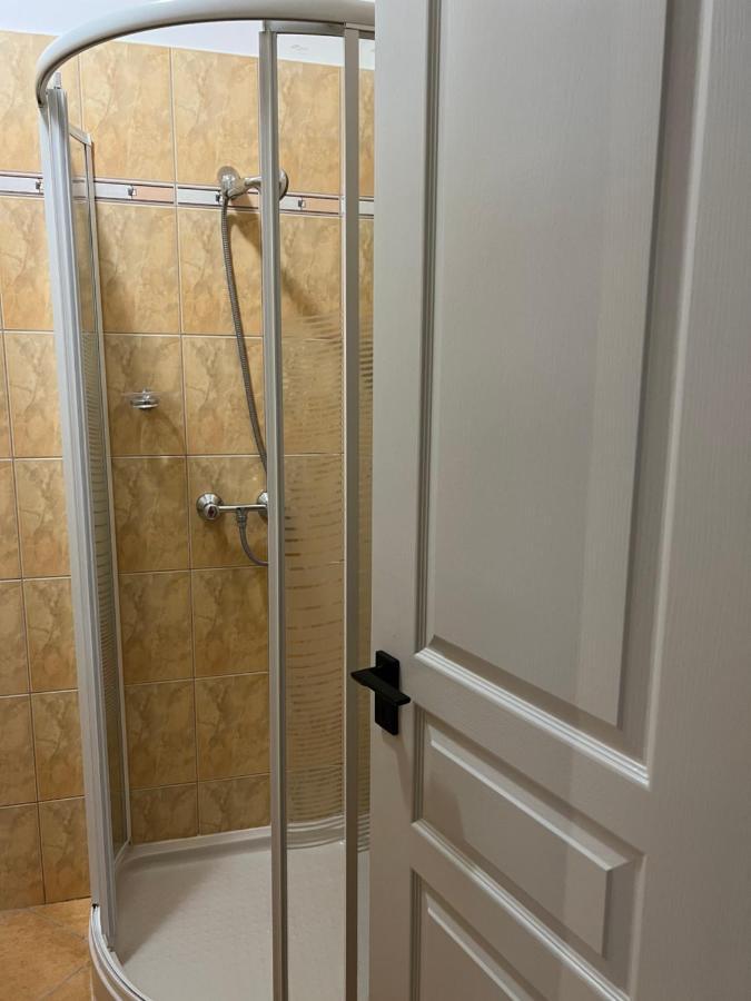 Alina Apartmanok Hajdúszoboszló Exterior foto